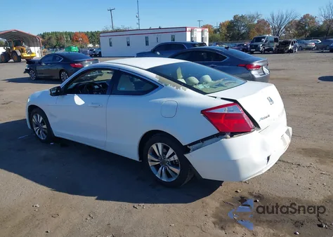 2009 Honda Accord 2.4 Lx-S z USA, uszkodzony, nr VIN 1HGCS12359A000170